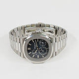 Patek Philippe Nautilus 40mm Annual Calendar 5712/1A-001 Blue Dial Mar 2021 - View 3