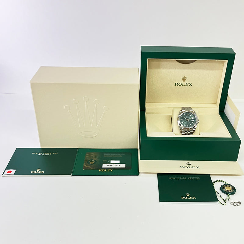 Rolex Detajust 126300 Wimbledon Dial