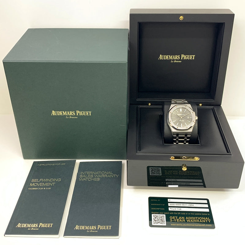 Audemars Piguet Royal Oak 15400ST.OO.1220ST.04