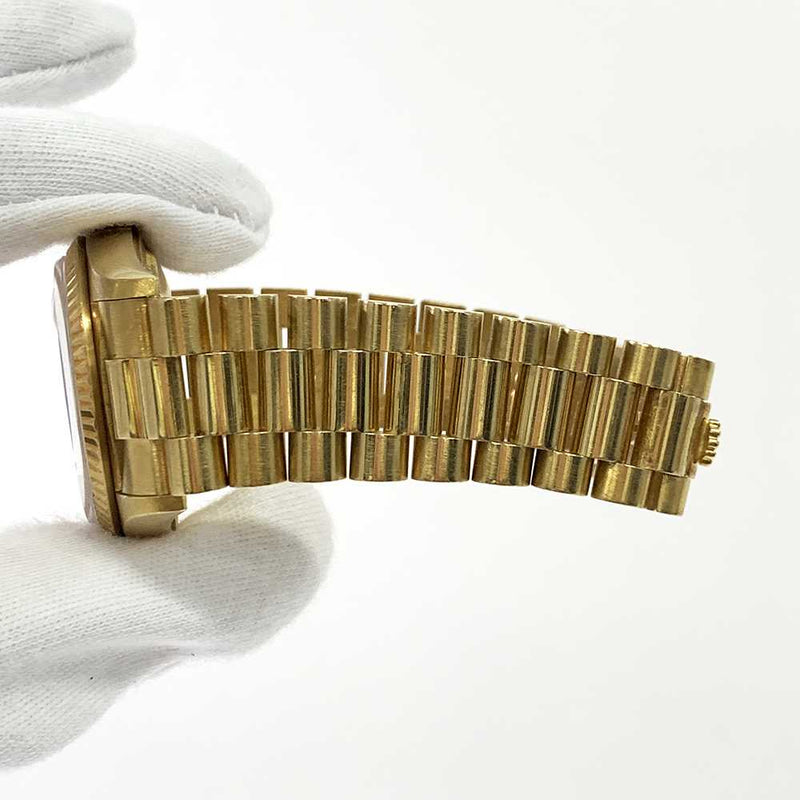Rolex Day-Date 118238 Presidential Champagne Diamond Dial