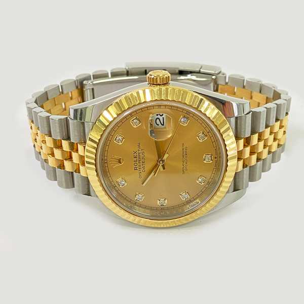 Rolex Datejust 126333 Champagne Diamond Dial