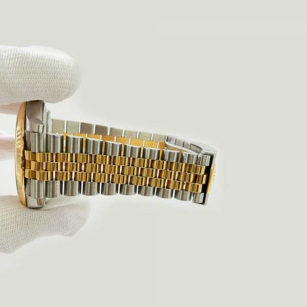 Rolex Datejust 126333 Champagne Diamond Dial