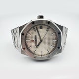 Audemars Piguet Royal Oak 41mm Steel 15500ST.OO.1220ST.04 Silver Dial - View 3