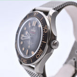 Omega Seamaster Planet Ocean 210.90.42.20.01.001 Black Dial May 2021 - View 4