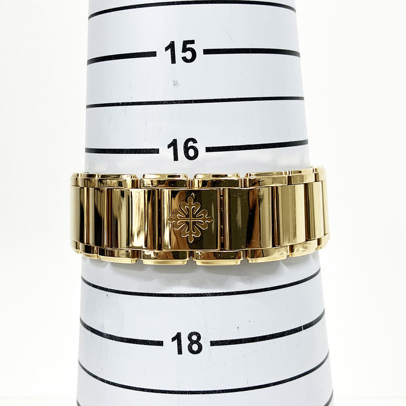 Patek Philippe Calatrava 4908/11R-011 White Dial