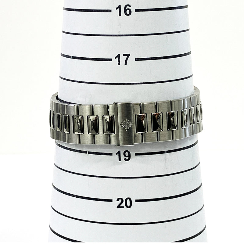 Patek Philippe Nautilus 5711/1A-011 White Dial Aug 2012