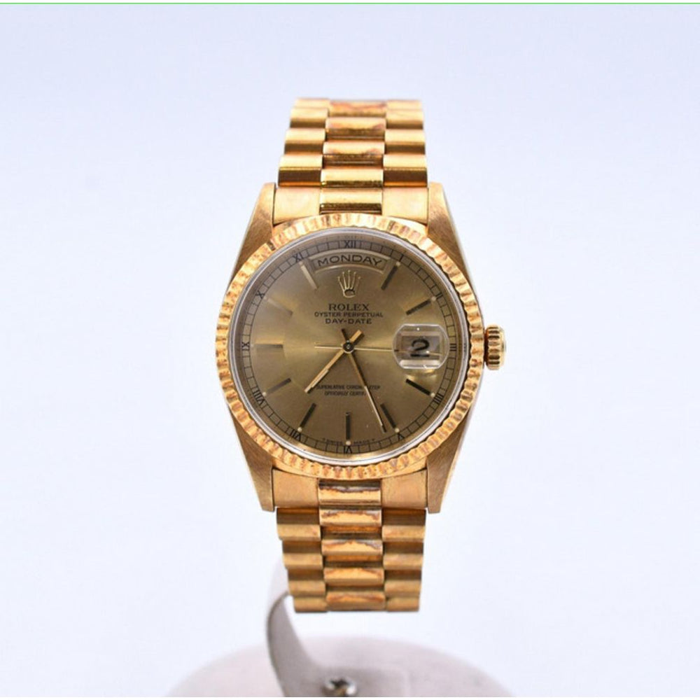 Rolex Day-Date 36mm Yellow Gold 18238 Champagne Dial Jan 1997