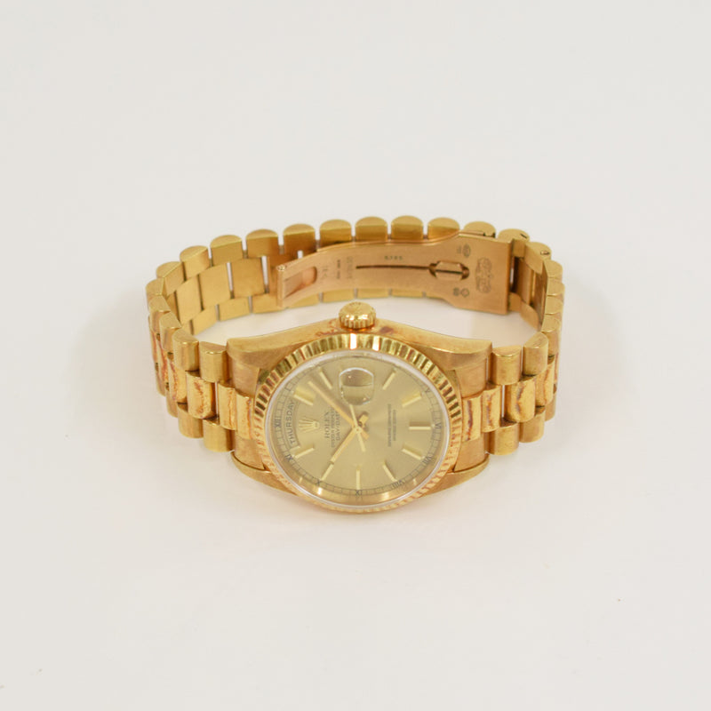Rolex Day-Date 36mm Yellow Gold 18238 Champagne Dial Jan 1997