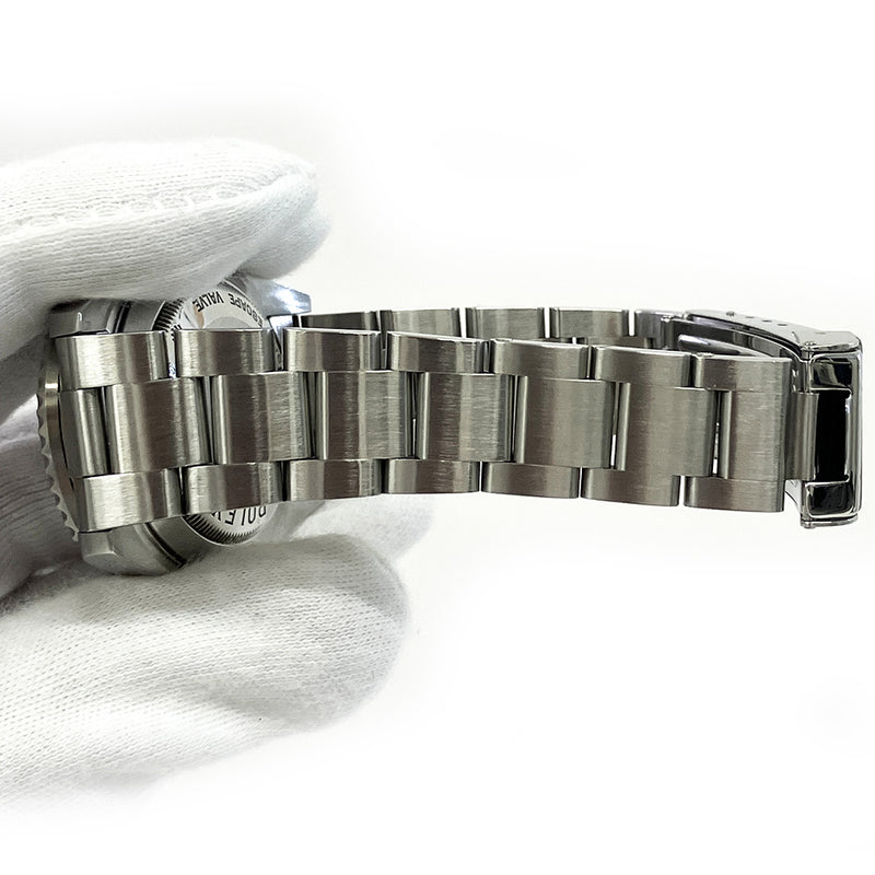 Rolex Sea-Dweller 16600 Black Dial Nov 2004